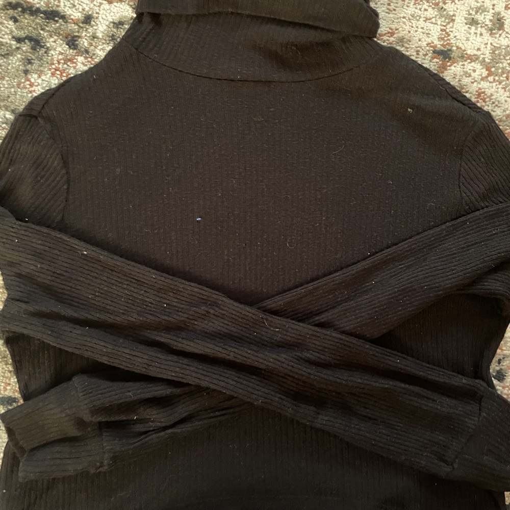 Garage turtleneck medium